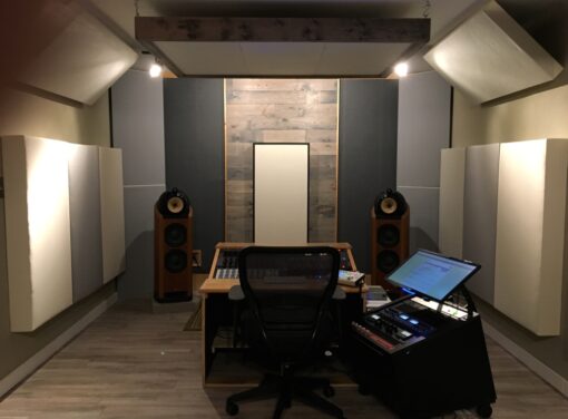 Bass Traps Tri Traps and hanging cloud panels by GIK Acoustics in Sun Room Audio Mastering Studio straight on