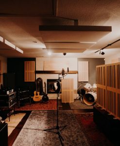 Home recording studio ideas for mic placement GIK Acoustics Alpha Series 1D MRStudios