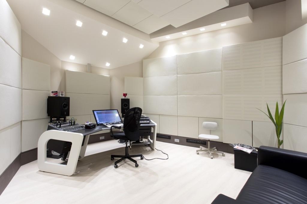 The difference between soundproofing vs acoustic panels - GIK Acoustics